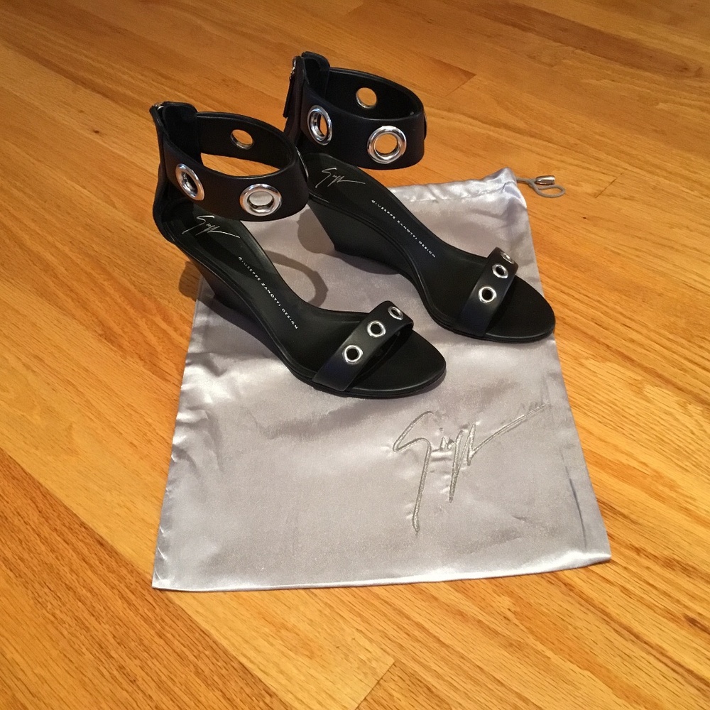 GIUSEPPE ZANOTTI SHOES PERFECT CONDITION